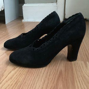 Robert Clergerie Black Scallop Heels